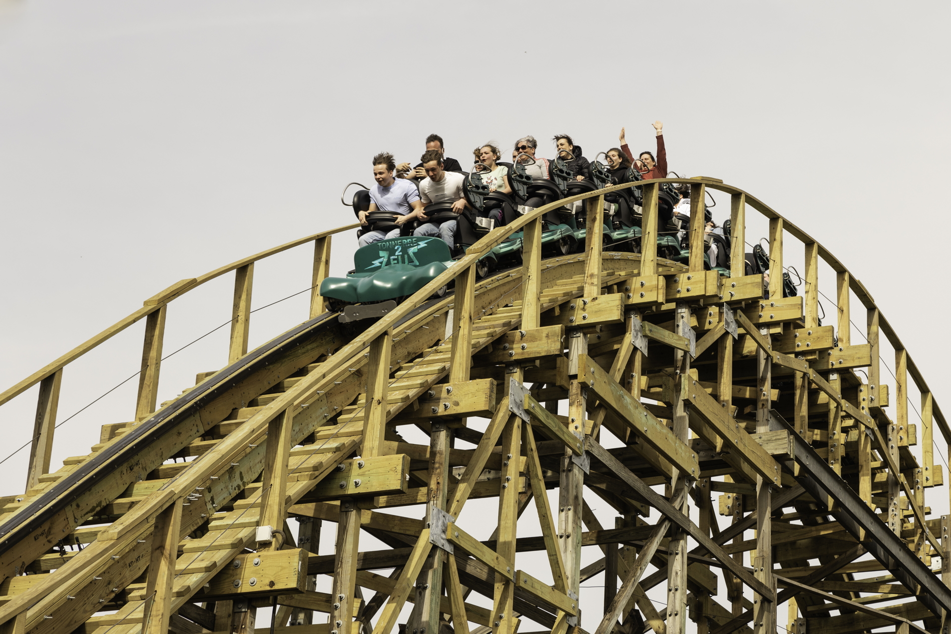 parc asterix tonnerre 2 zeus