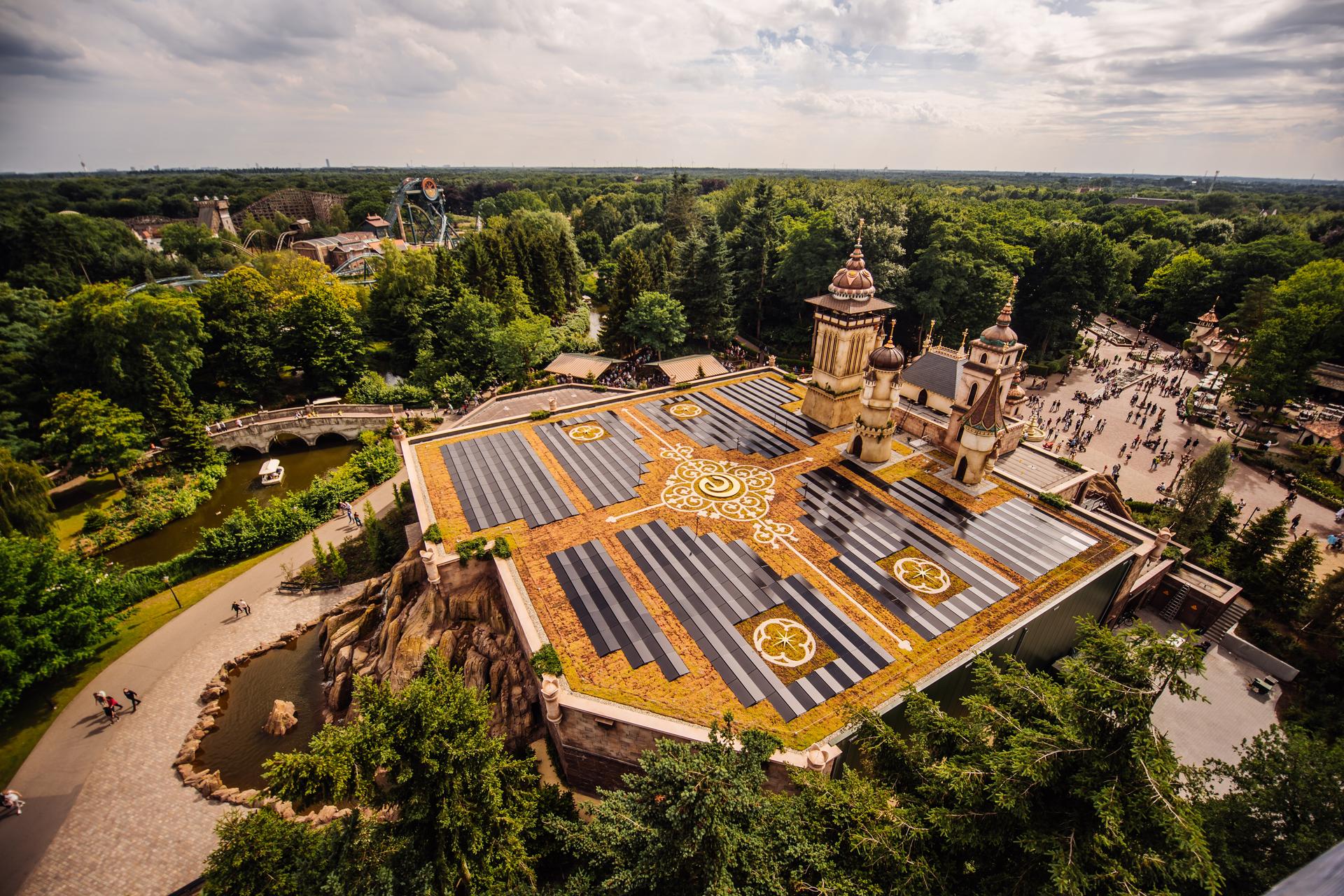 efteling daktuin symbolica met zonnepanelen